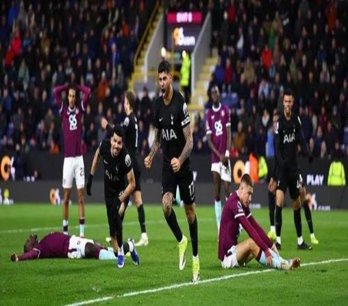 夜幕下的冰,雪狂欢,探寻惊喜,MK体育平台,MK体育官方网站,MK体育登录入口,MK体育app下载