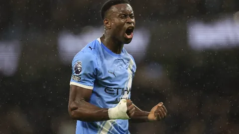 CBA半决赛G4：辽粤激战至抢五局点，辽宁逆风翻盘